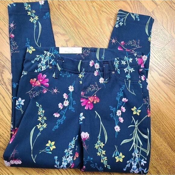 Time and Tru Jeggins  - Picture 1 of 4
